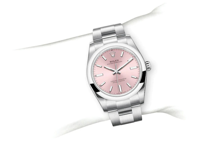 Rolex Oyster Perpetual M124200
