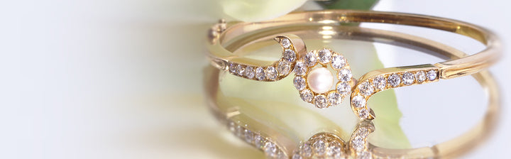 image of an old engagement ring