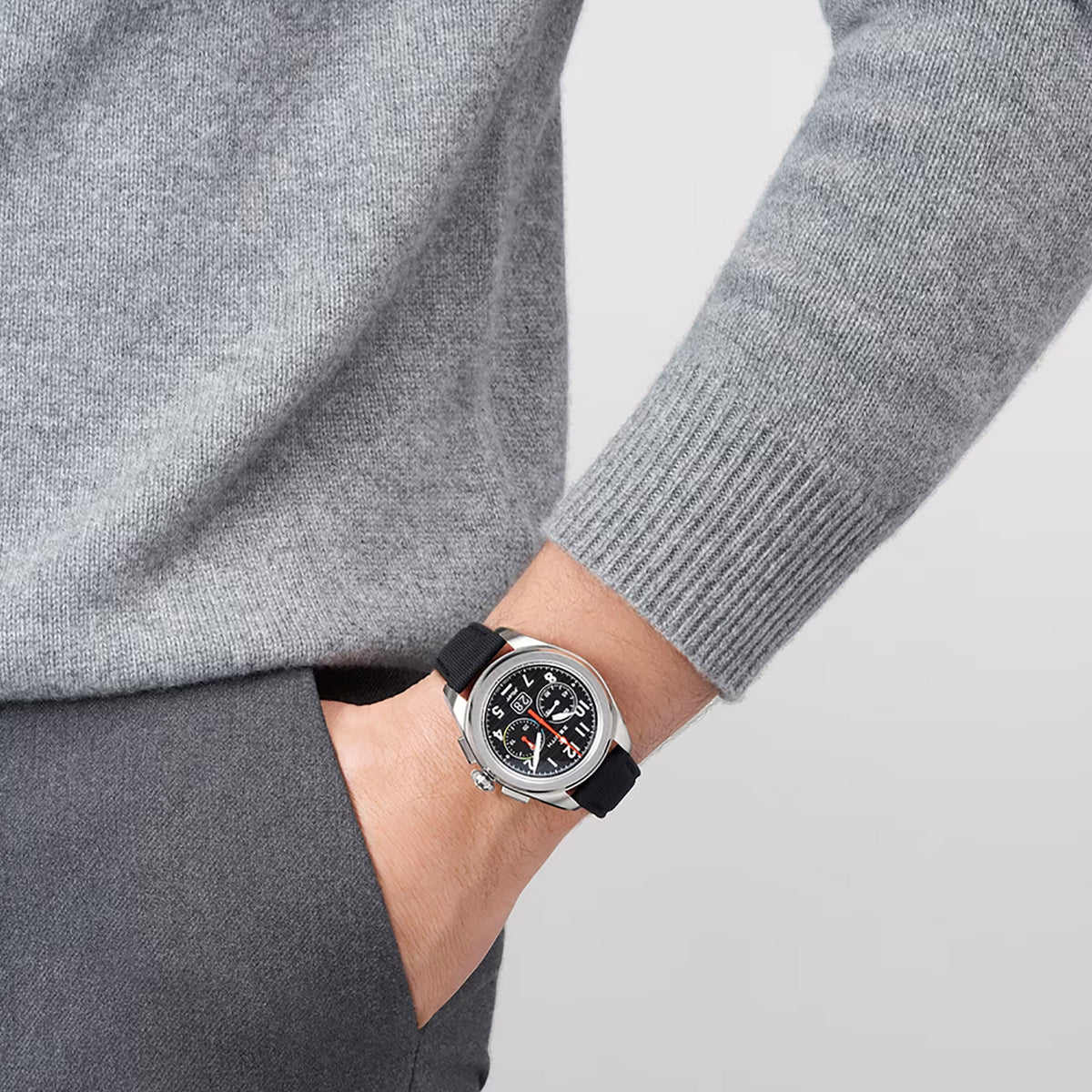 Zenith Pilot Big Date Flyback 36'000 VpH - Luxury Men's Watch 03.4000.3652/21.I001 - Michael Jones Jeweller