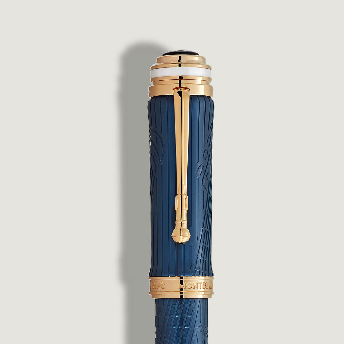 Montblanc Collector Lines - 131977 Great Characters Homage to Queen Special Edition Fountain Pen - Michael Jones Jeweller