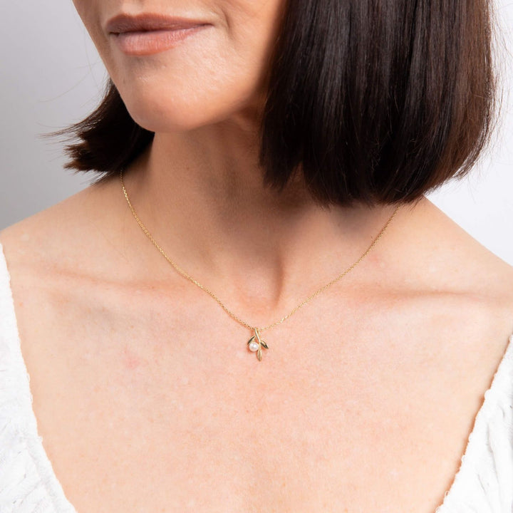 Willow 9ct Yellow Gold Pearl Necklace
