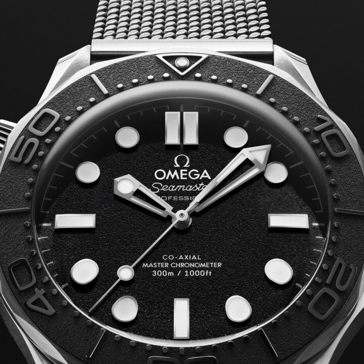 OMEGA Seamaster Diver 300m Spectre Edition Co-Axial Master Chronometer 42mm O21030422001023