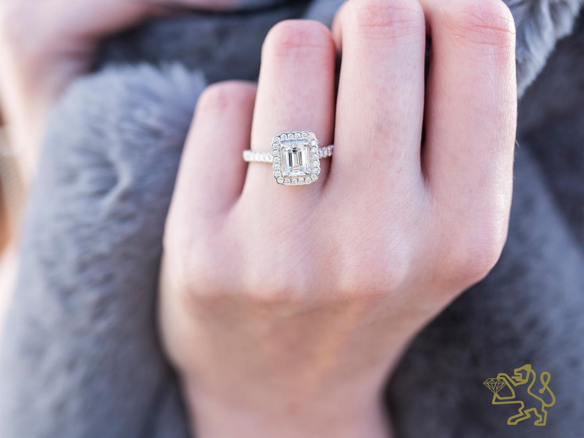 How To Work Out Your Partner's Ring Size