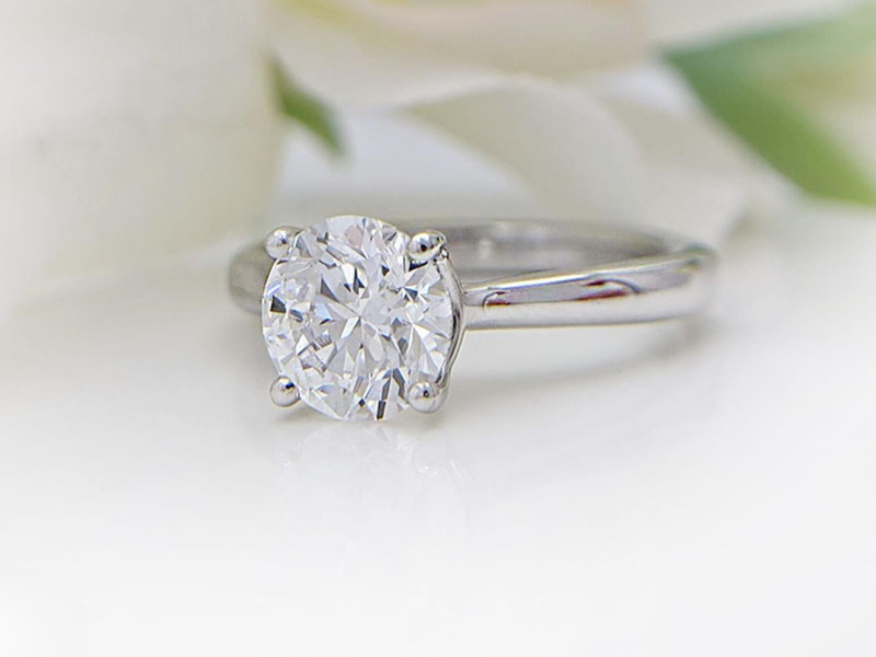 Round Brilliant Cut Diamond Engagement Rings