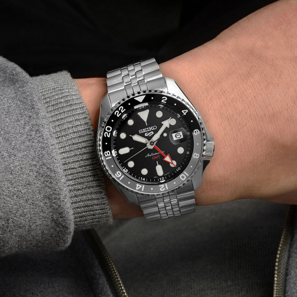 Seiko 5 Sports SKX GMT 'Black Grape' Automatic 42.5mm Re-Interpretation Watch SSK001