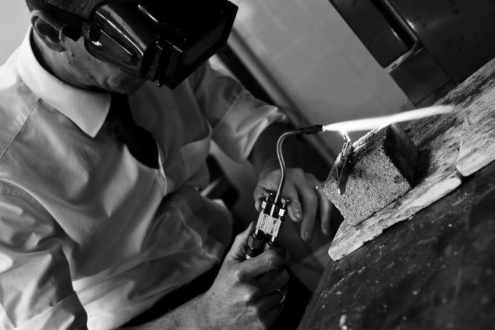 Our goldsmith working in the workshop