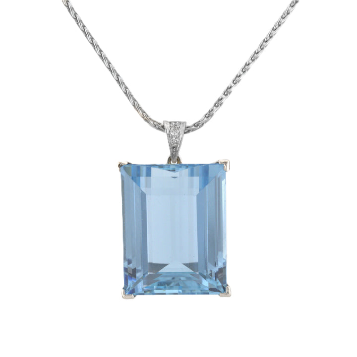 Pre-Owned Aquamarine Pendant