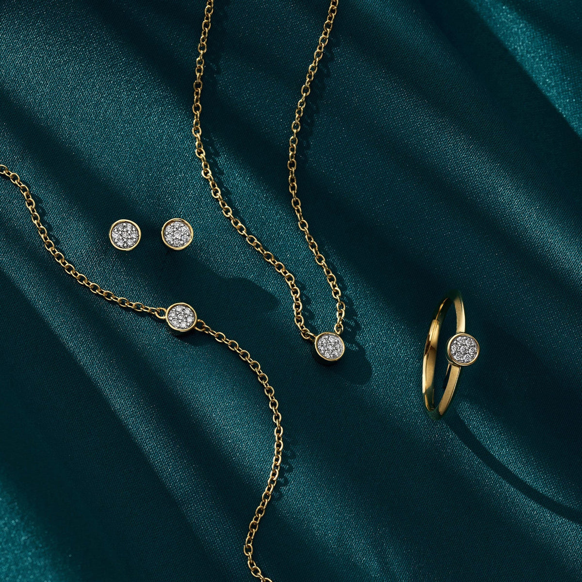 Clogau Clogau® Celebration 9ct Solid Gold Necklace with Pavé-Set Lab-Grown Diamonds - Michael Jones Jeweller