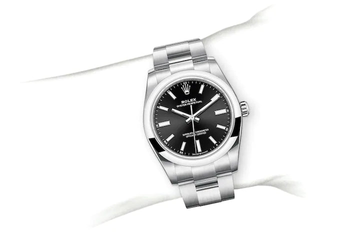 Rolex Oyster Perpetual M124200
