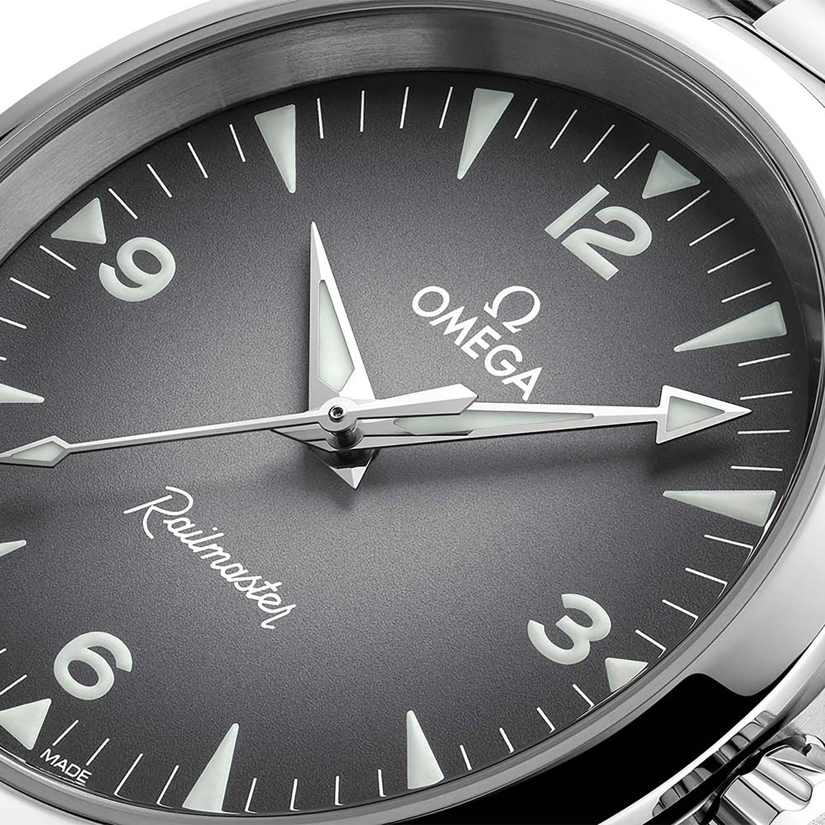 OMEGA Seamaster Railmaster Co-Axial Master Chronometer 38mm O23510382006001 - Michael Jones Jeweller