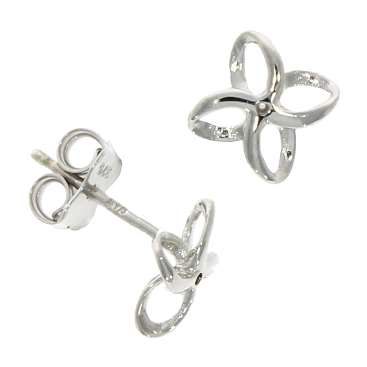 9ct White Gold Flower Stud Earrings