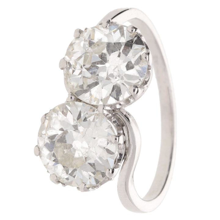 Pre-Owned Diamond Toi et Moi Platinum Ring