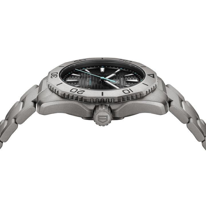 TAG Heuer Aquaracer Professional 40mm 200m Solargraph Quartz Watch WBP1180.BF0000 - Michael Jones Jeweller
