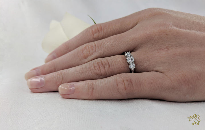 Preowned Diamond Memoire Three Stone Ring .50ct