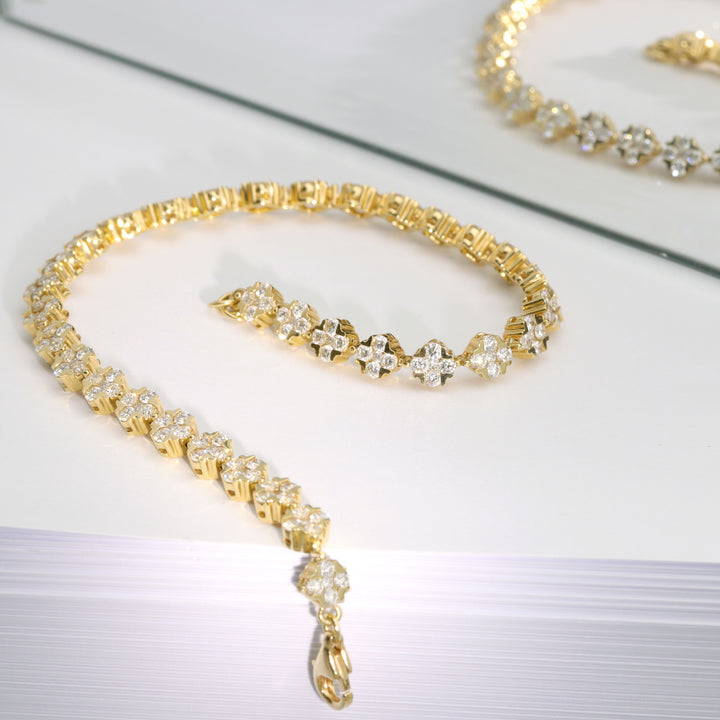 Diamond Set Cluster 18ct Yellow Gold Bracelet